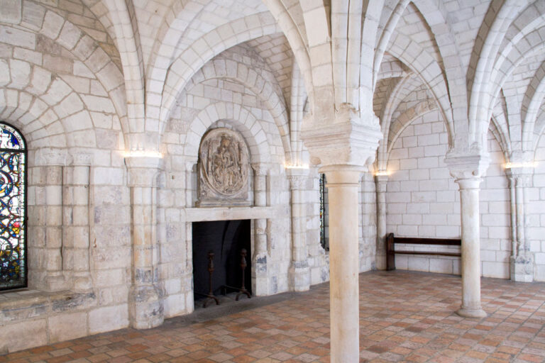 Le Bas-Neuil, 'Chapter House of the Benedictine Priory of Saint John at Le Bas-Nueil,' 1150-1190, limestone